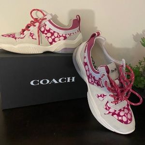 Gently use coach tennis shoes